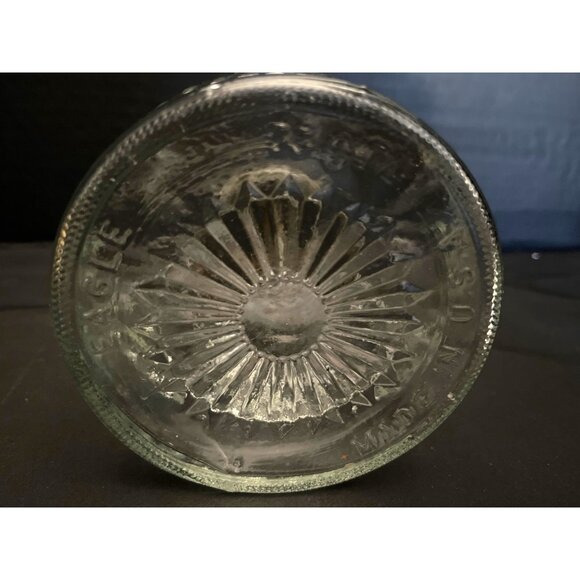 Antique Eagle Pressed Glass Oil kerosene Lamp Base Brass Collar - Picture 6 of 6